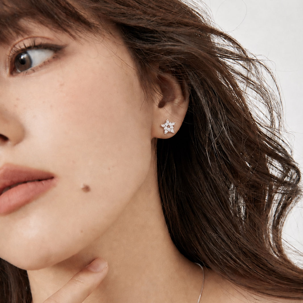 Light Sparkling CZ Star Stud Earrings